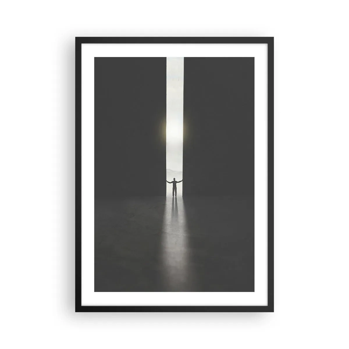 Poster în ramă neagră - Un bărbat stând în lumina unei crăpături într-un mediu întunecat - 50x70cm - Un pas spre un viitor luminos - Decorațiune modernă pentru perete pentru living și dormitor ARTTOR