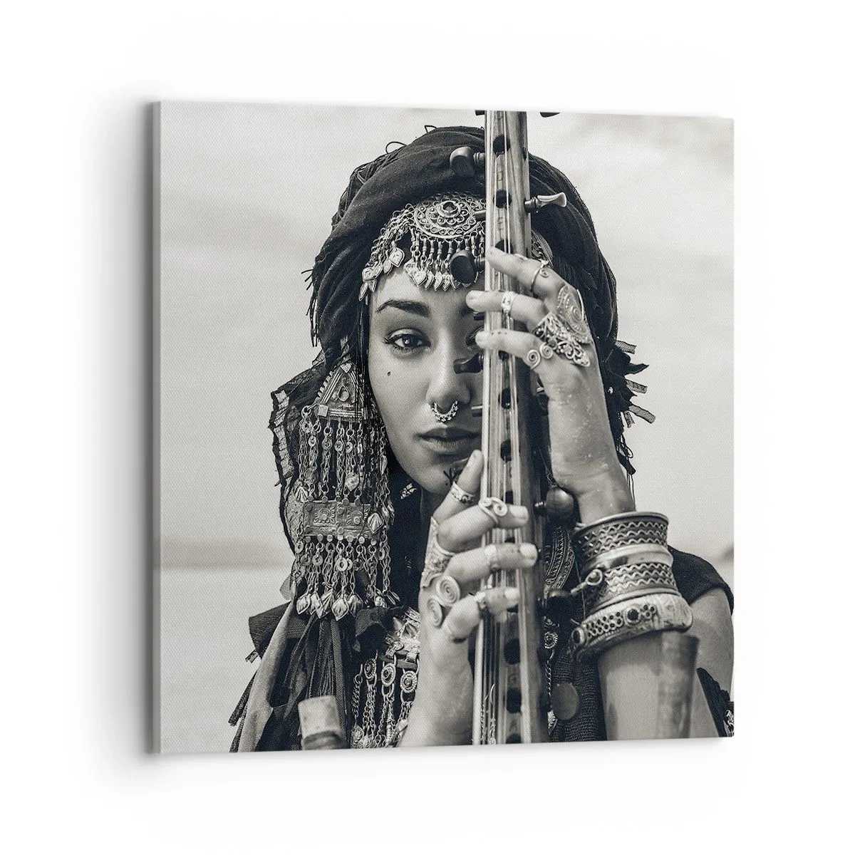 Tablou pe pânză - Muzica orientală în sine - 70x70 cm