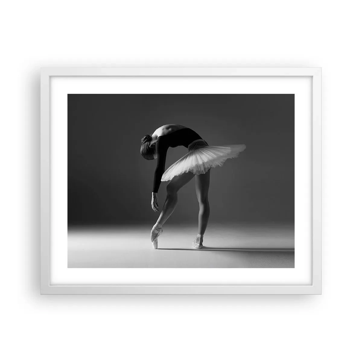 Poster în ramă albă - Bella balerina - 50x40 cm