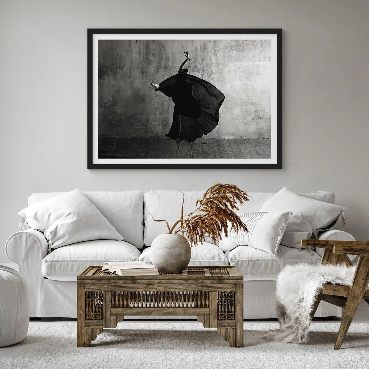 Poster în ramă neagră - Un pas pasional - 100x70 cm