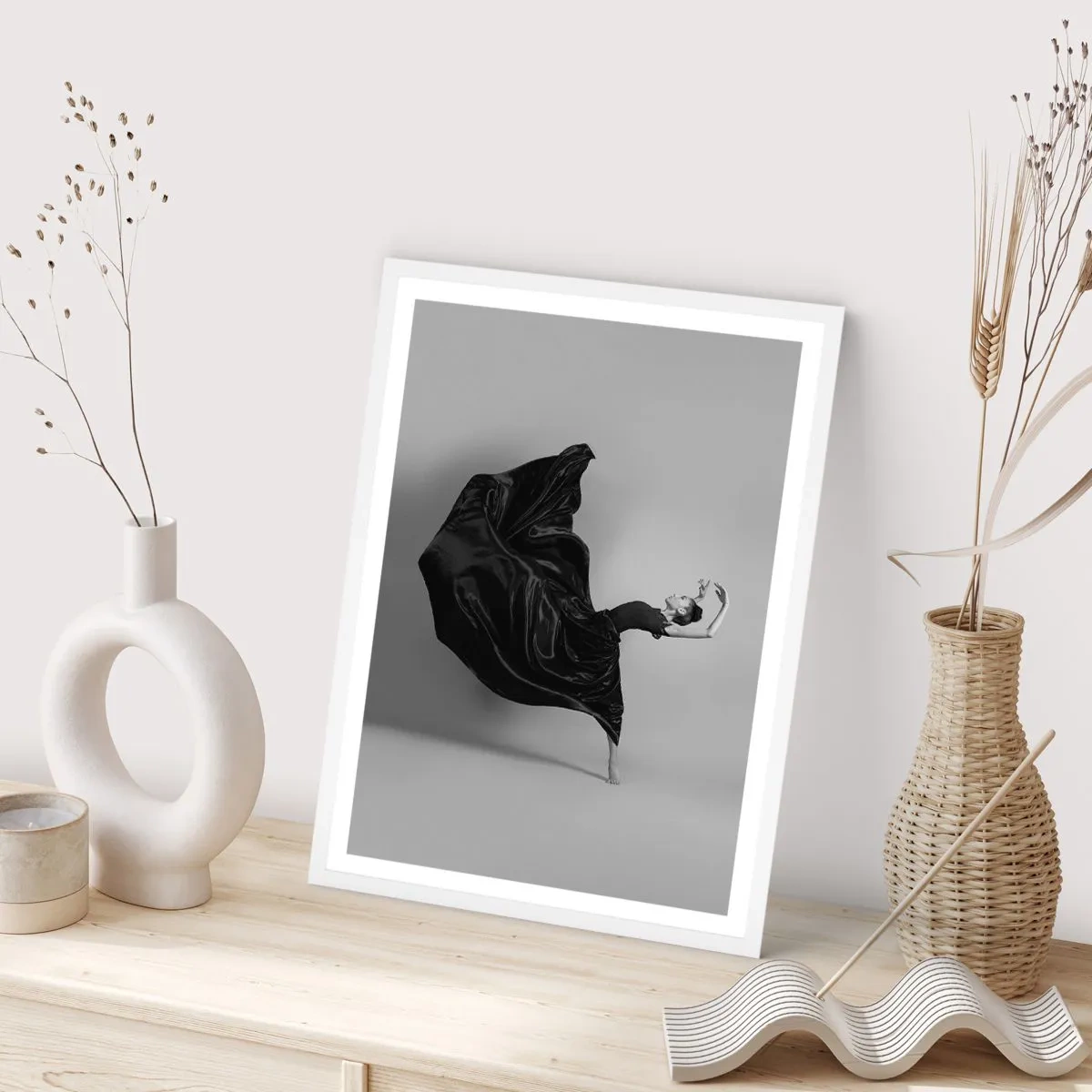 Poster în ramă albă - Înaripată de muzică - 50x70 cm