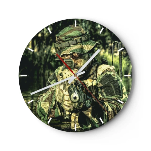 Ceas de perete - Ceas pe sticlă - Un soldat în camuflaj țintește spre teren într-o zonă împădurită. - 30x30cm - Cel mai bun dintre cei mai buni - Decorațiune modernă pentru perete pentru living, bucătărie și dormitor ARTTOR