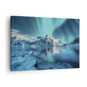 Tablou pe pânză Canvas - Aurora boreală peste munți acoperiți de zăpadă și un lac - 70x50cm - Noaptea de lumină - Decorațiune modernă pentru perete pentru living și dormitor ARTTOR