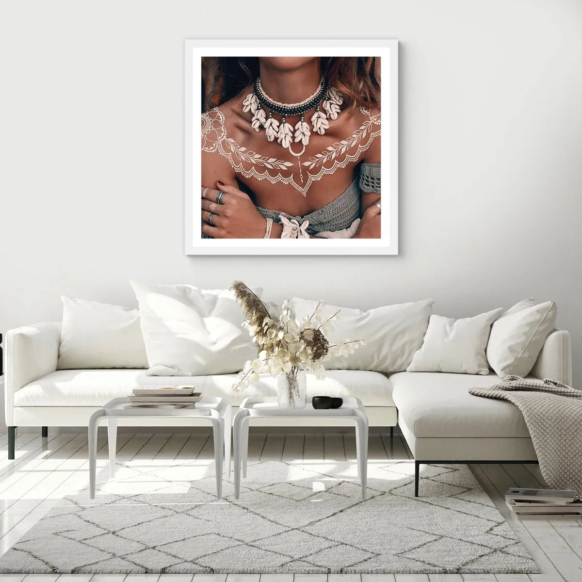 Poster în ramă albă - Talismanele, ritualurile feminității - 60x60 cm