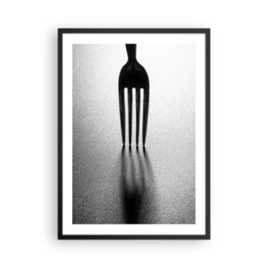 Poster în ramă neagră - O fotografie minimalistă alb-negru a unei furculițe și a unei umbre. - 50x70cm - Lumină și umbră - Decorațiune modernă pentru perete pentru living și dormitor ARTTOR