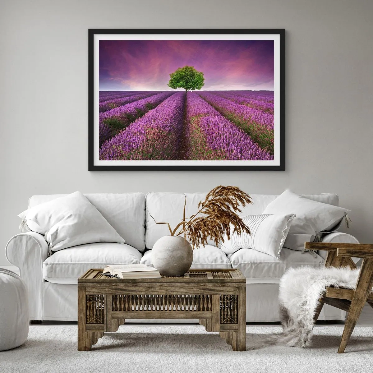 Poster în ramă neagră - În câmpurile de lavandă - 70x50 cm