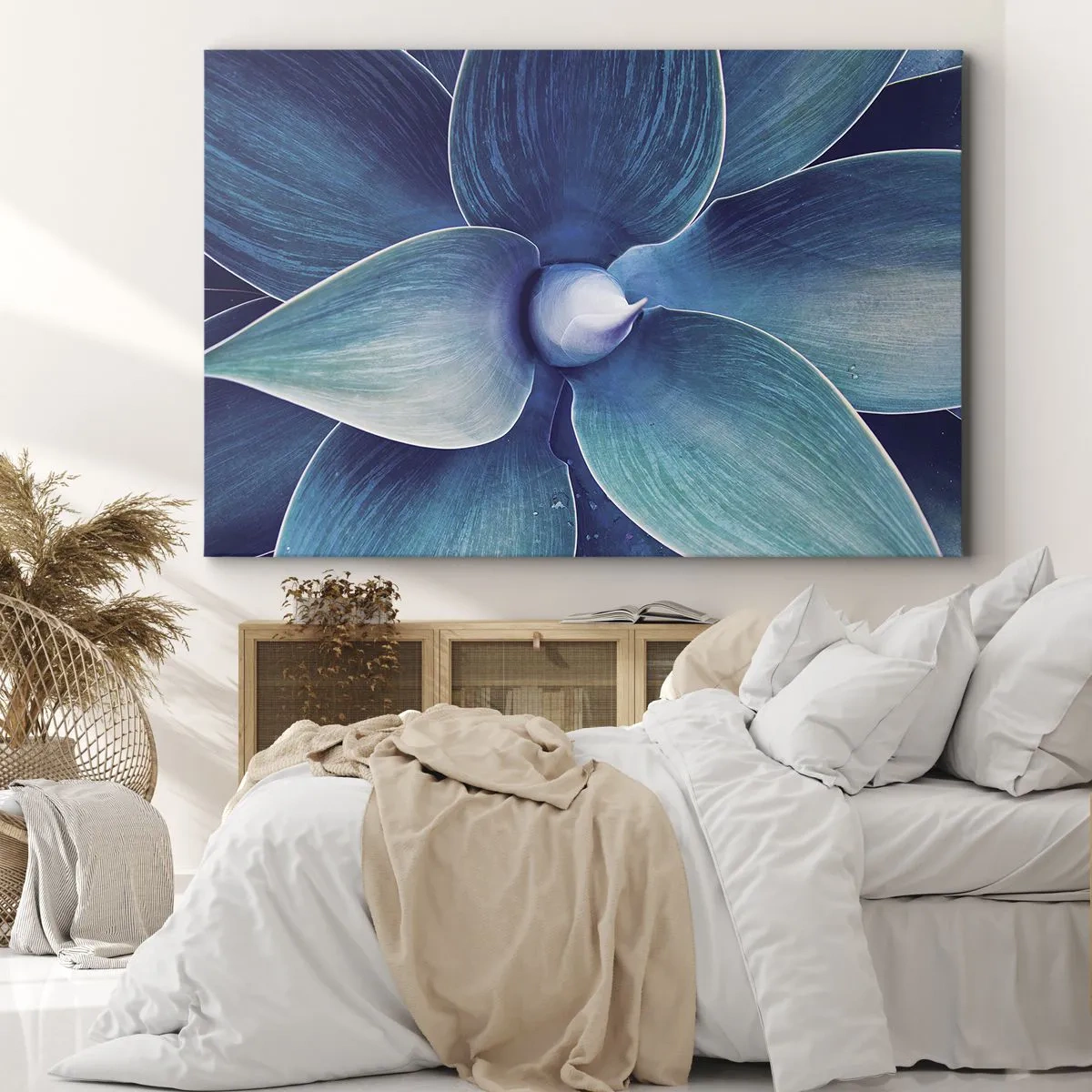 Tablou pe pânză Canvas - Prim-plan al unei flori abstracte în nuanțe de albastru - 70x50cm - A furat albastrul de la cer - Decorațiune modernă pentru perete pentru living și dormitor ARTTOR