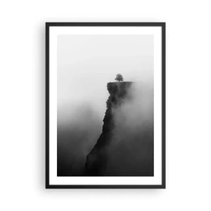 Poster în ramă neagră - Un copac singuratic pe marginea unei stânci înconjurat de ceață - 50x70cm - La capătul lumii - Decorațiune modernă pentru perete pentru living și dormitor ARTTOR