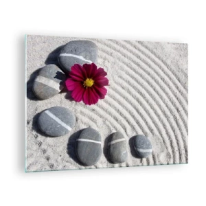 Tablou pe sticlă - Pietre cu dungi albe și o floare violetă pe nisip în stil zen - 70x50cm - Energia și liniștea cercului magic al naturii - Decorațiune modernă pentru perete pentru living și dormitor ARTTOR