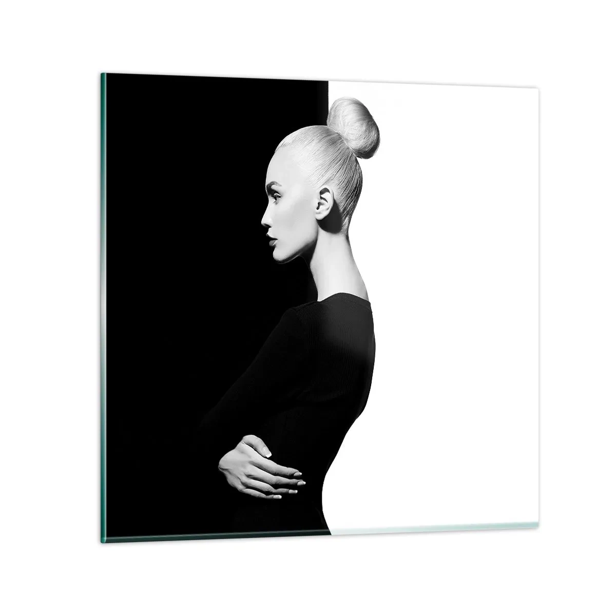 Tablou pe sticlă - Pur și simplu o femeie - 60x60 cm