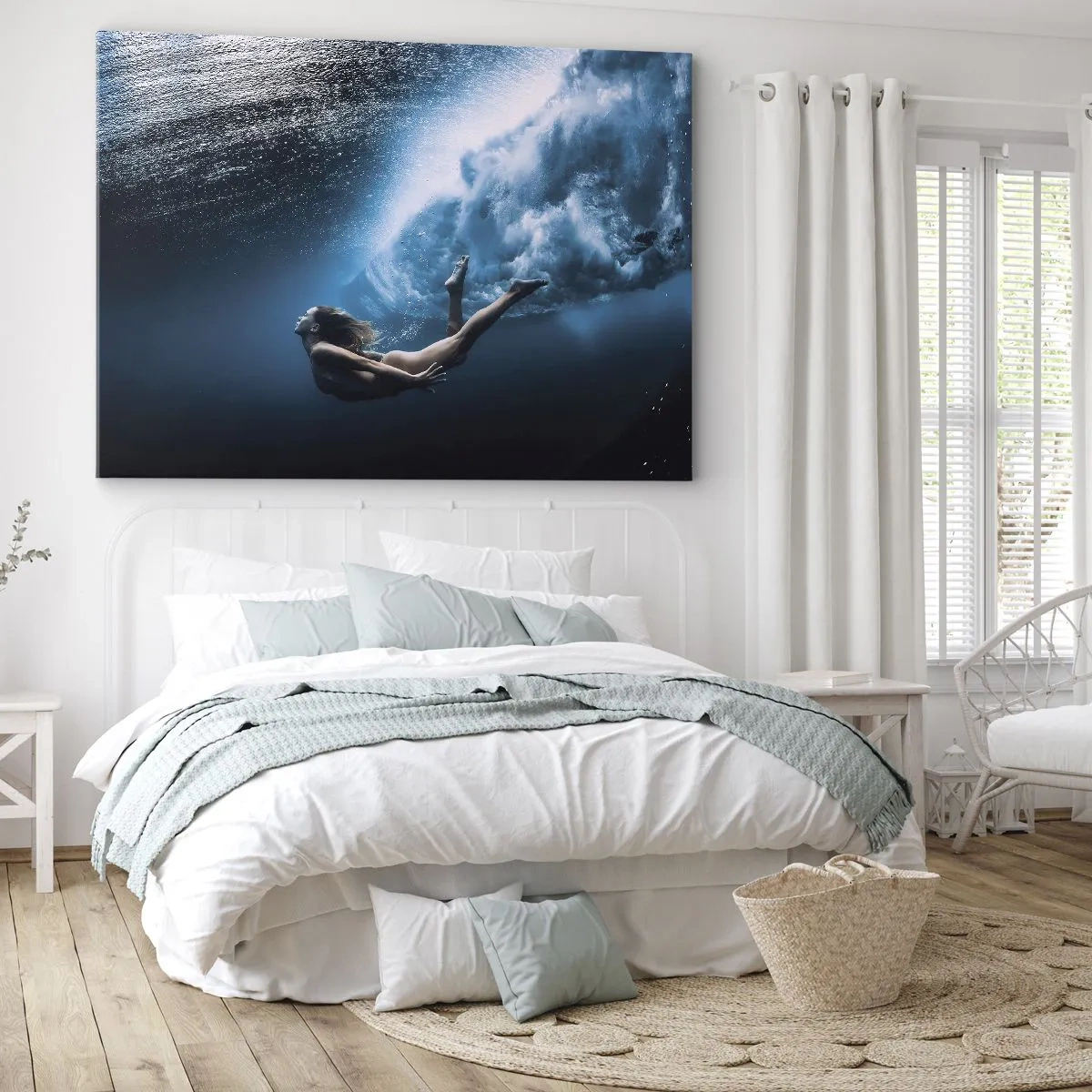 Tablou pe pânză Canvas - Fotografie subacvatică cu o femeie și bule de aer - 70x50cm - Sirena modernă - Decorațiune modernă pentru perete pentru living și dormitor ARTTOR