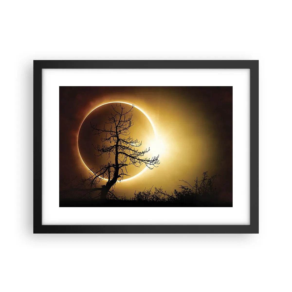 Poster în ramă neagră - Eclipsă totală - 40x30 cm