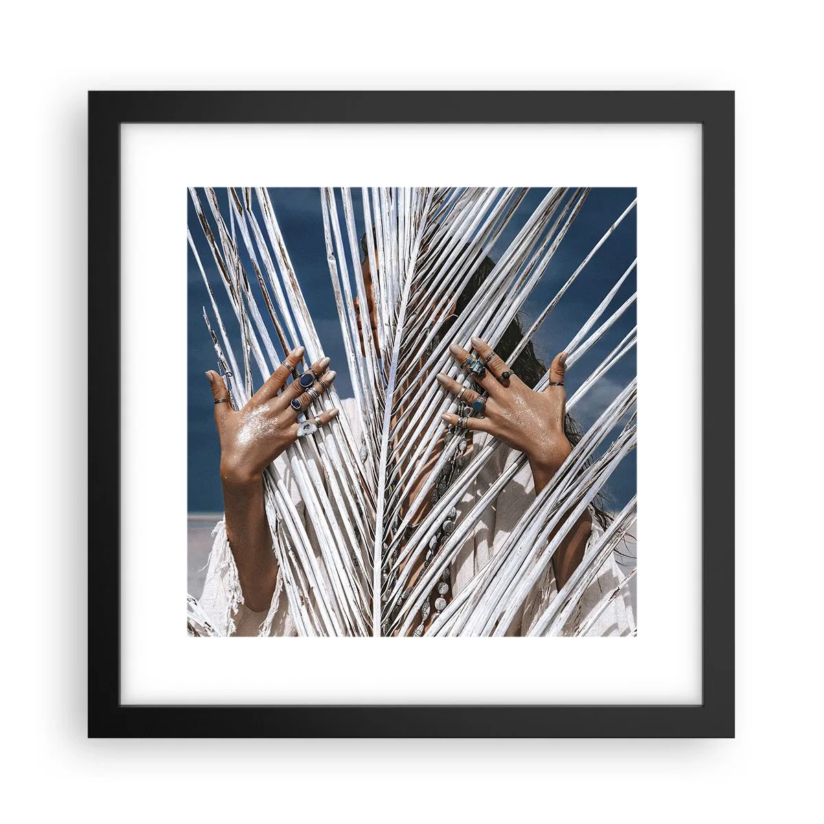 Poster în ramă neagră - Prietena șamanului? - 30x30 cm