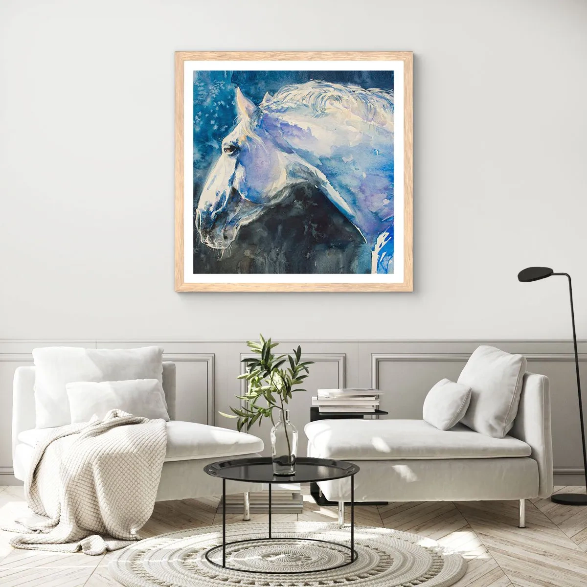 Poster în ramă de stejar deschis - Portret într-o strălucire albastră - 60x60 cm