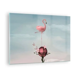 Tablou pe sticlă - Un flamingo roz stând pe o minge decorativă cu flori și fluturi. - 70x50cm - Alegoria mingii de baschet - Decorațiune modernă pentru perete pentru living și dormitor ARTTOR