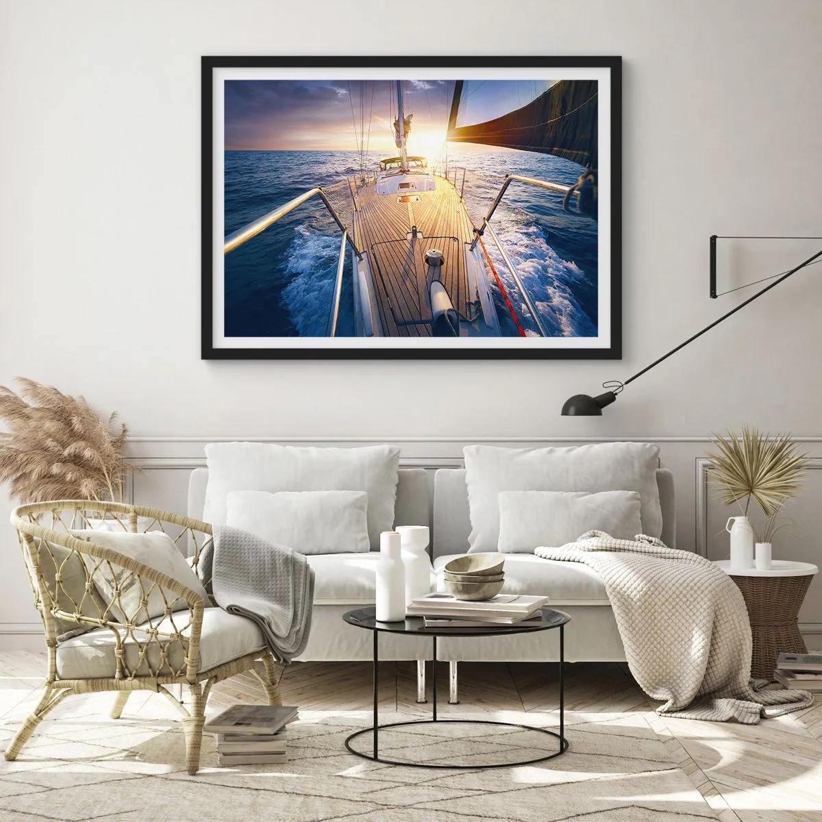 Poster în ramă neagră - Alergând pe valuri - 70x50 cm
