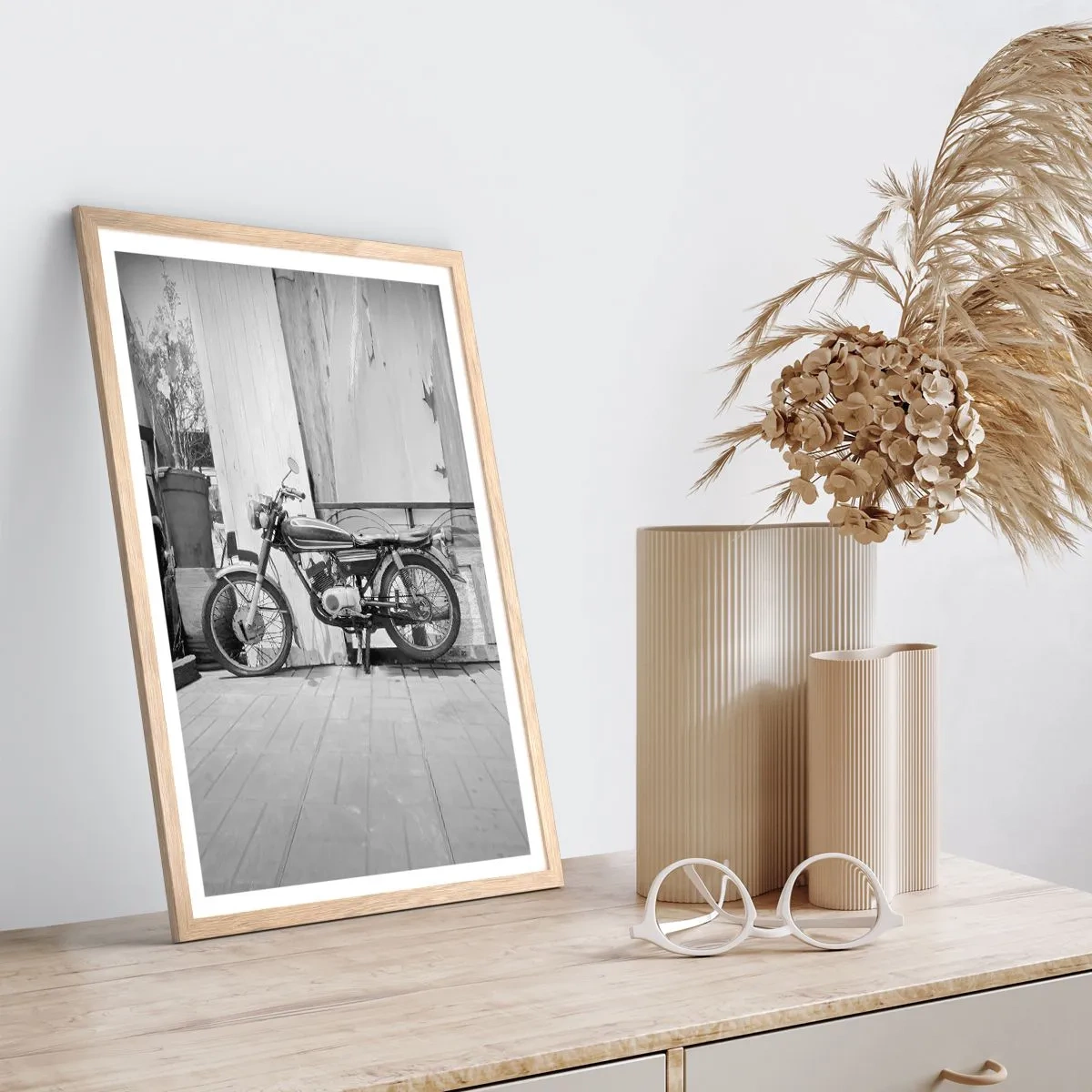 Poster în ramă de stejar deschis - Clasicul înainte de toate - 50x70 cm