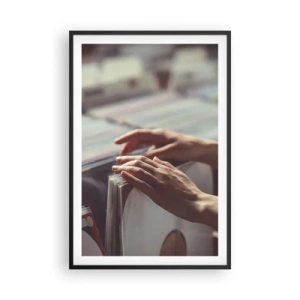 Poster în ramă neagră - În căutarea emoției - 61x91 cm