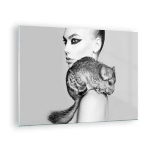Tablou pe sticlă - Portretul unei femei cu o chinchilla în alb și negru - 70x50cm - Dama cu șinșilă - Decorațiune modernă pentru perete pentru living și dormitor ARTTOR