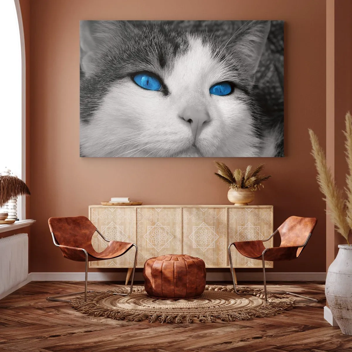 Tablou pe pânză Canvas - Portretul unei pisici cu ochi albaștri în stil alb-negru - 70x50cm - Neobișnuită cu ochii albaștri - Decorațiune modernă pentru perete pentru living și dormitor ARTTOR