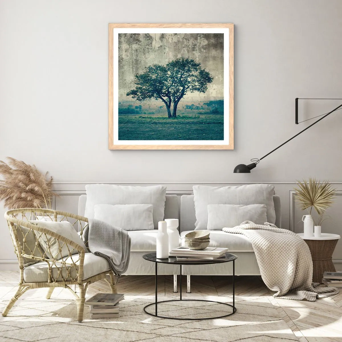 Poster în ramă de stejar deschis - Un măr pe o pajiște albastră? - 30x30 cm