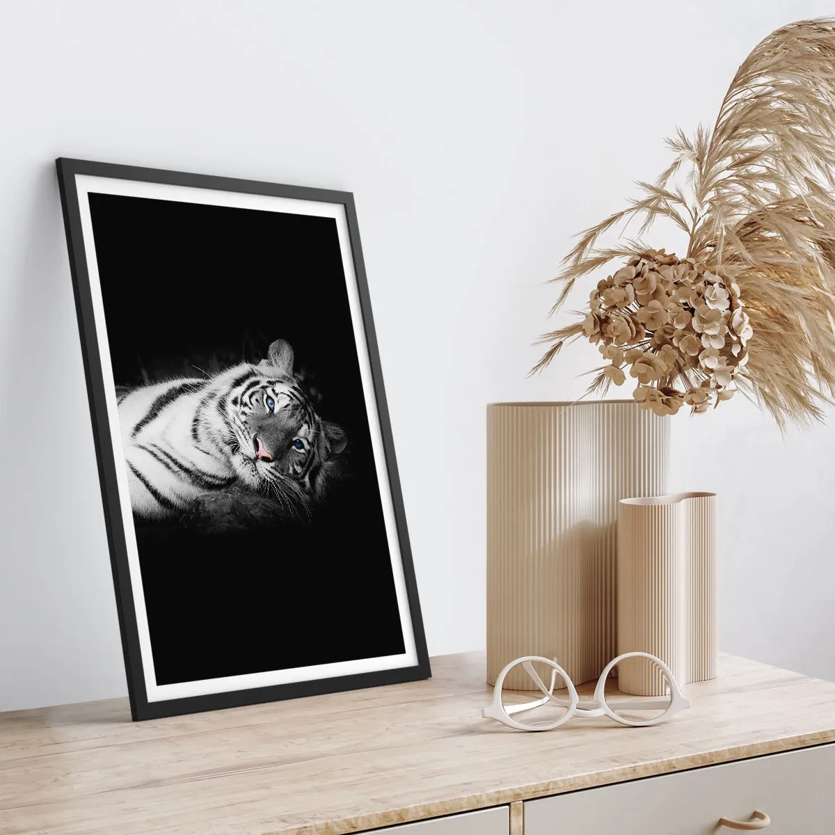 Poster în ramă neagră - Sălbăticie și pace - 40x50 cm