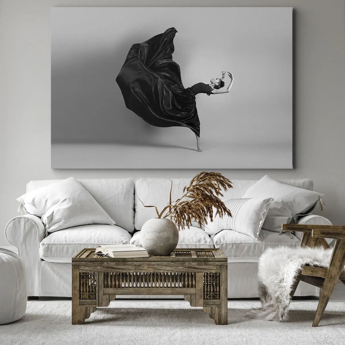 Tablou pe pânză Canvas - O dansatoare elegantă într-o rochie neagră în mișcare - 70x50cm - Înaripată de muzică - Decorațiune modernă pentru perete pentru living și dormitor ARTTOR