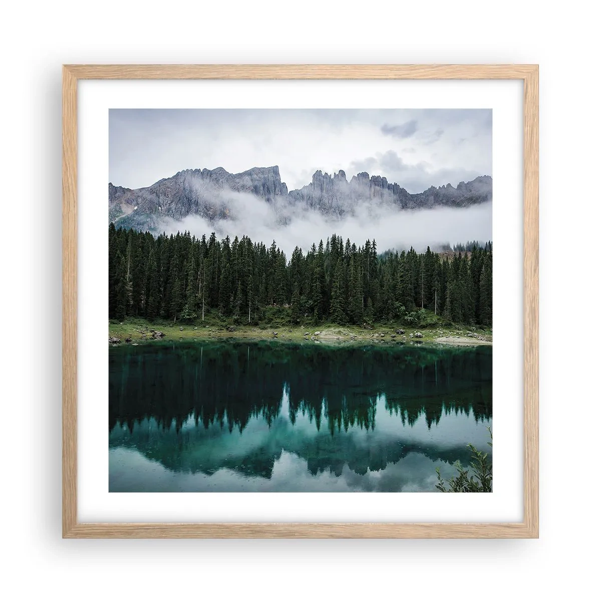 Poster în ramă de stejar deschis - Liniște, liniște, să nu trezim apa care doarme... - 50x50 cm