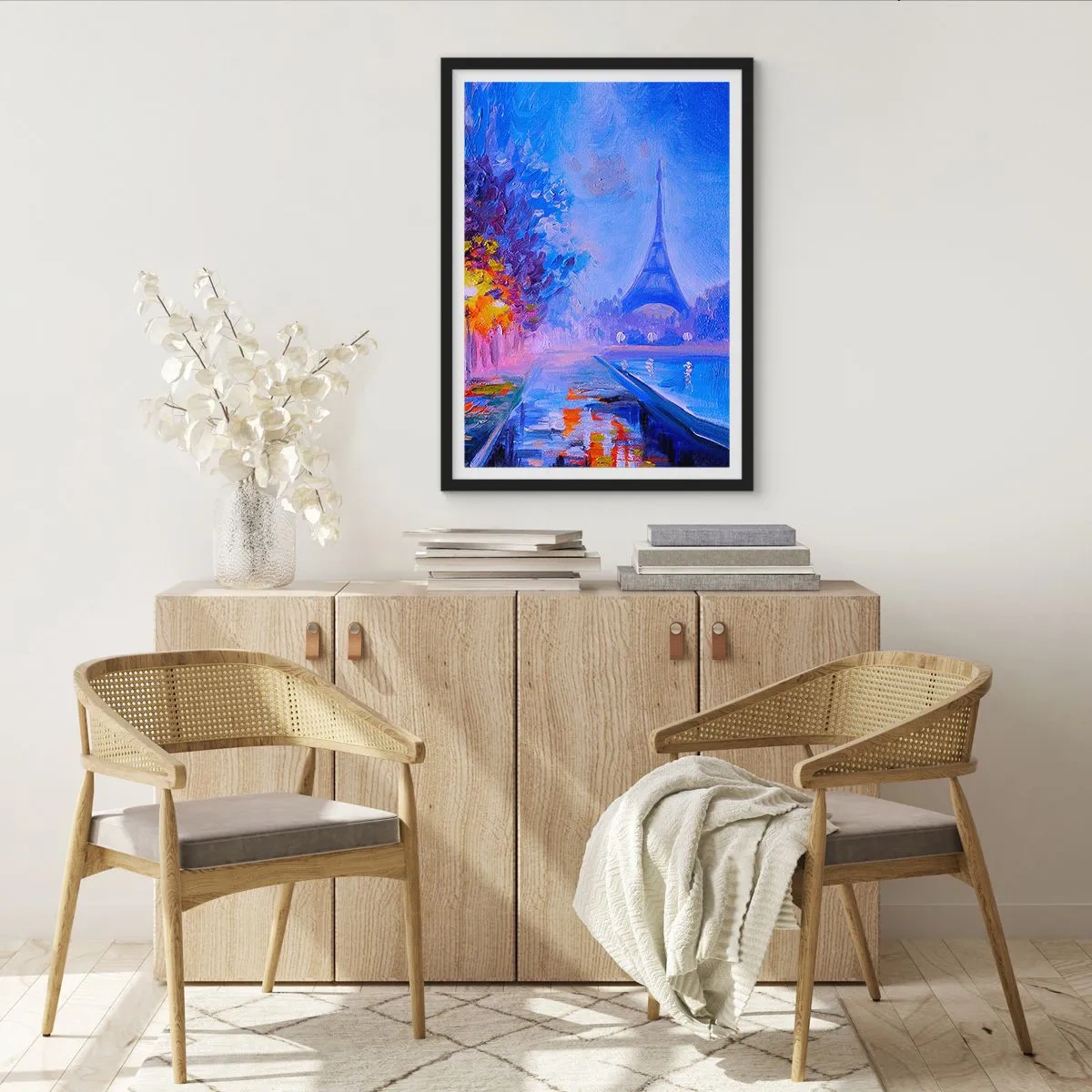 Poster în ramă neagră - Turnul Eiffel într-o fotografie nocturnă picturală - 50x70cm - O plimbare de vis - Decorațiune modernă pentru perete pentru living și dormitor ARTTOR