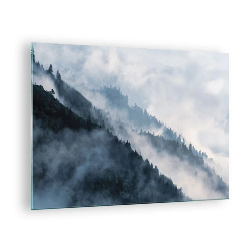 Tablou pe sticlă - Panoramă montană cețoasă cu o pădure întunecată - 70x50cm - Misticul munților - Decorațiune modernă pentru perete pentru living și dormitor ARTTOR