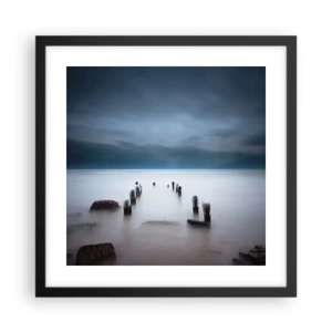 Poster în ramă neagră - Un lac în ceața calmă - 40x40 cm