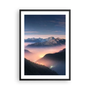 Poster în ramă neagră - O priveliște magică a văilor montane iluminate de lumina nopții - 50x70cm - Lumină în văi - Decorațiune modernă pentru perete pentru living și dormitor ARTTOR