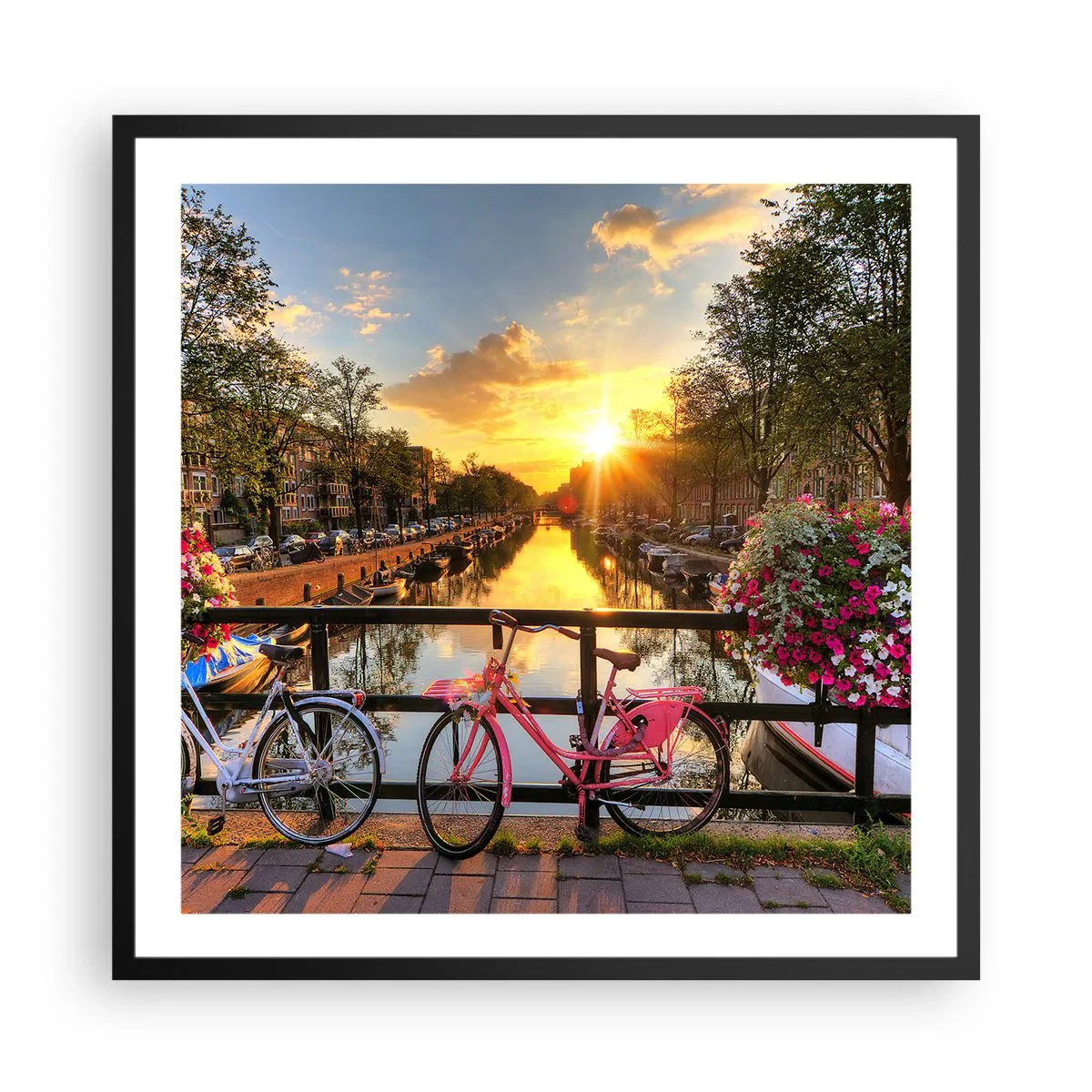 Poster în ramă neagră - Dimineața de primăvară în Amsterdam - 60x60 cm