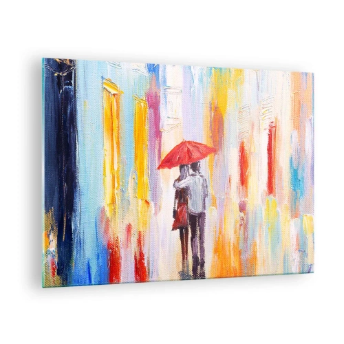 Tablou pe sticlă - Un cuplu ținând o umbrelă roșie în ploaie, pe o stradă colorată. - 70x50cm - Să plouă în continuare - Decorațiune modernă pentru perete pentru living și dormitor ARTTOR