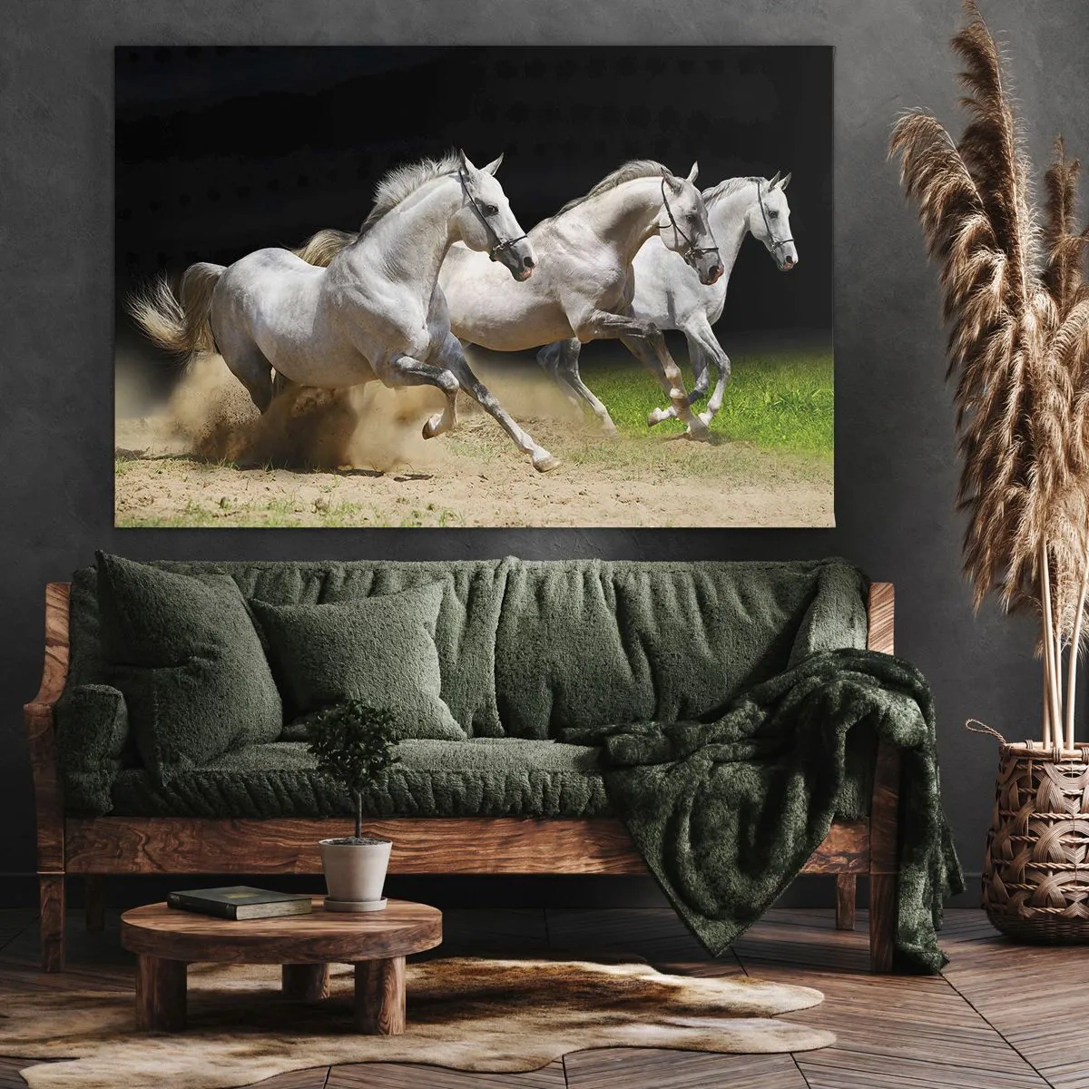 Tablou pe pânză Canvas - Trei cai albi galopând pe nisip și iarbă - 70x50cm - Trei Grații - Decorațiune modernă pentru perete pentru living și dormitor ARTTOR