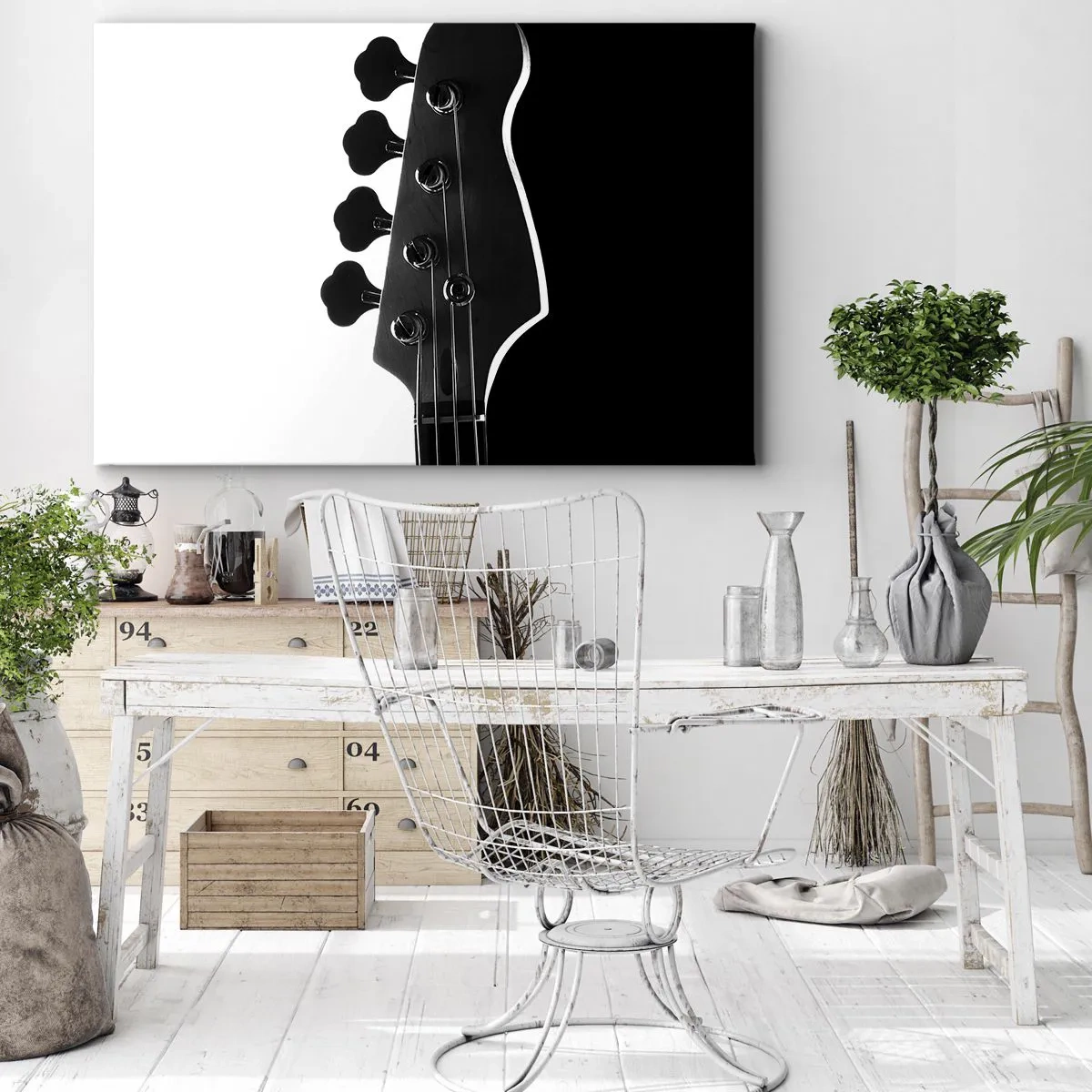 Tablou pe pânză Canvas - Siluetă alb-negru a unei chitare bas - 70x50cm - Tăcere de rock - Decorațiune modernă pentru perete pentru living și dormitor ARTTOR