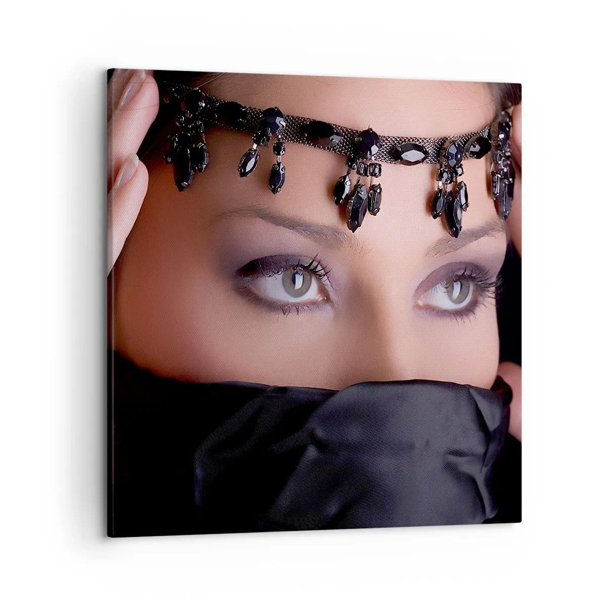 Tablou pe pânză - Mister oriental ispititor - 50x50 cm