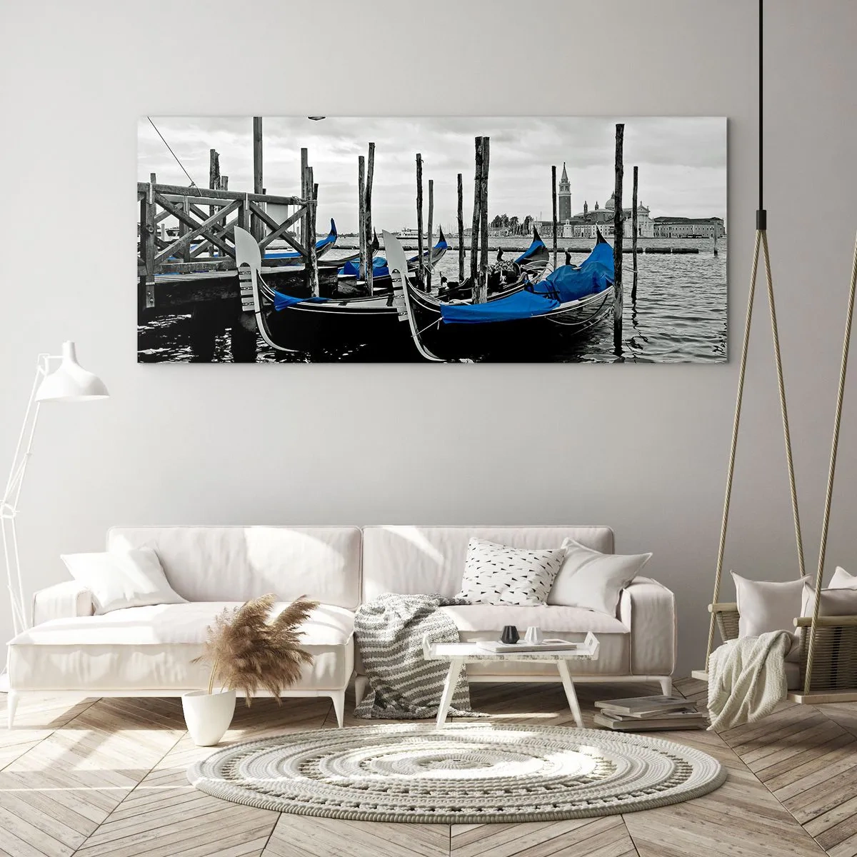 Tablou pe sticlă - Veneția stând pe gânduri - 90x30 cm