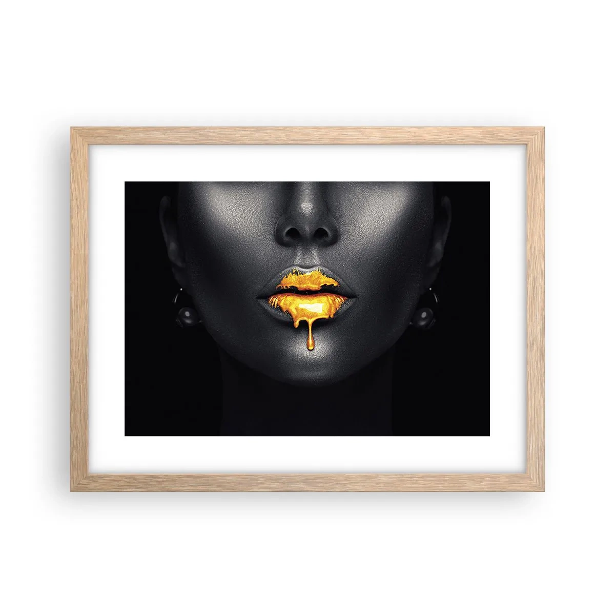 Poster în ramă de stejar deschis - Buzele de aur - 40x30 cm