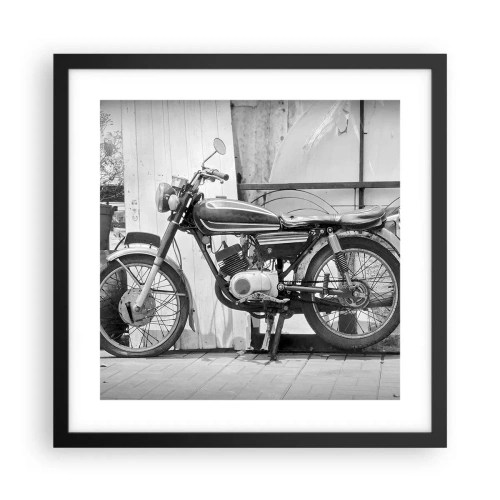 Poster în ramă neagră - Clasicul înainte de toate - 40x40 cm