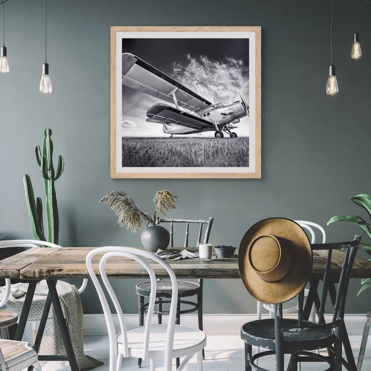 Poster în ramă de stejar deschis - Rătăcitorul înaripat - 30x30 cm