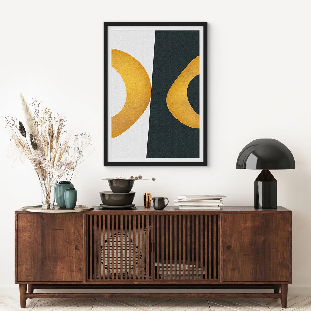 Poster în ramă neagră - O compoziție abstractă cu forme dominante în auriu și verde închis. - 50x70cm - În primul rând: aurul - Decorațiune modernă pentru perete pentru living și dormitor ARTTOR