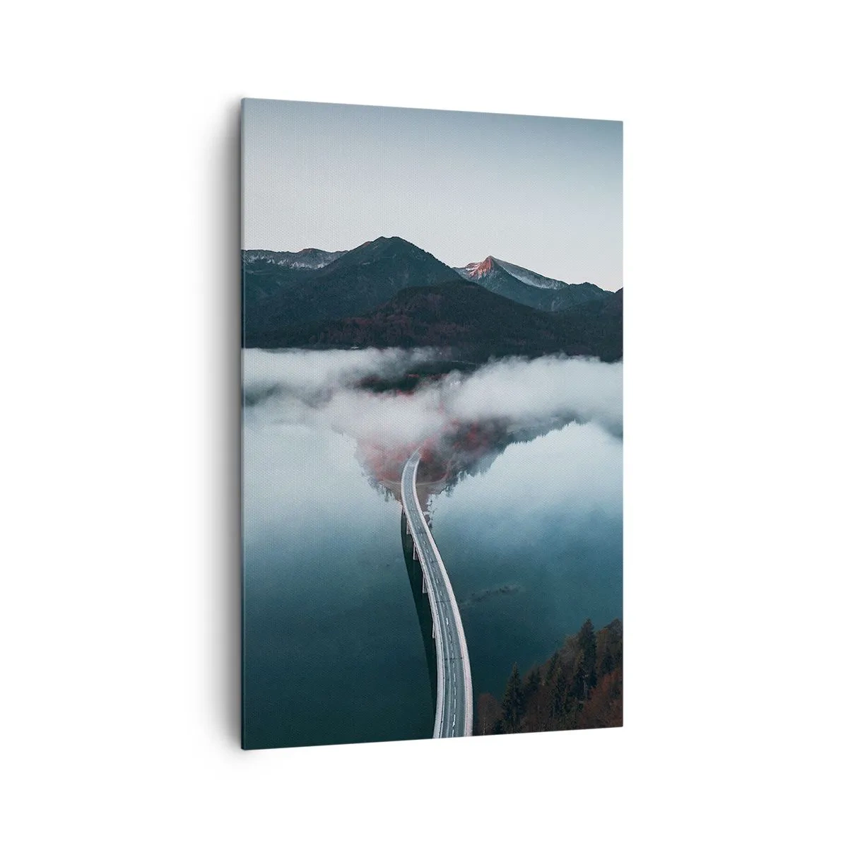 Tablou pe pânză - Peste o apă netedă ca o oglindă - 80x120 cm