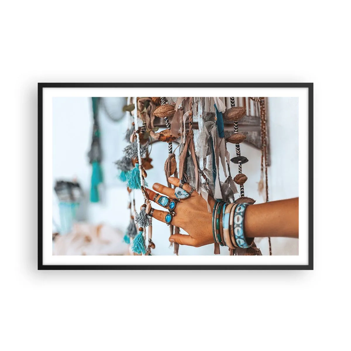 Poster în ramă neagră - Comori locale - 91x61 cm