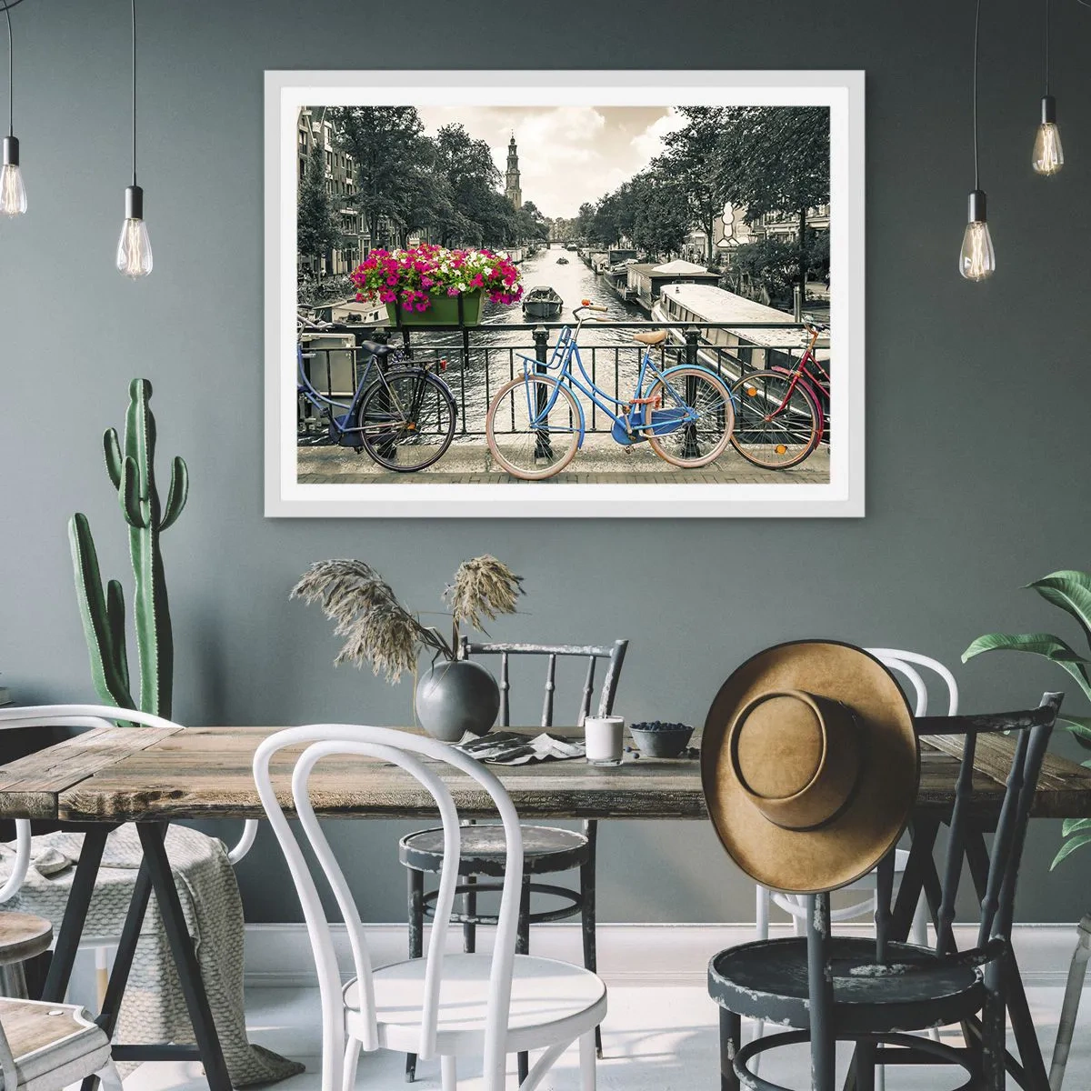 Poster în ramă albă - Culorile unui canal din Amsterdam - 100x70 cm