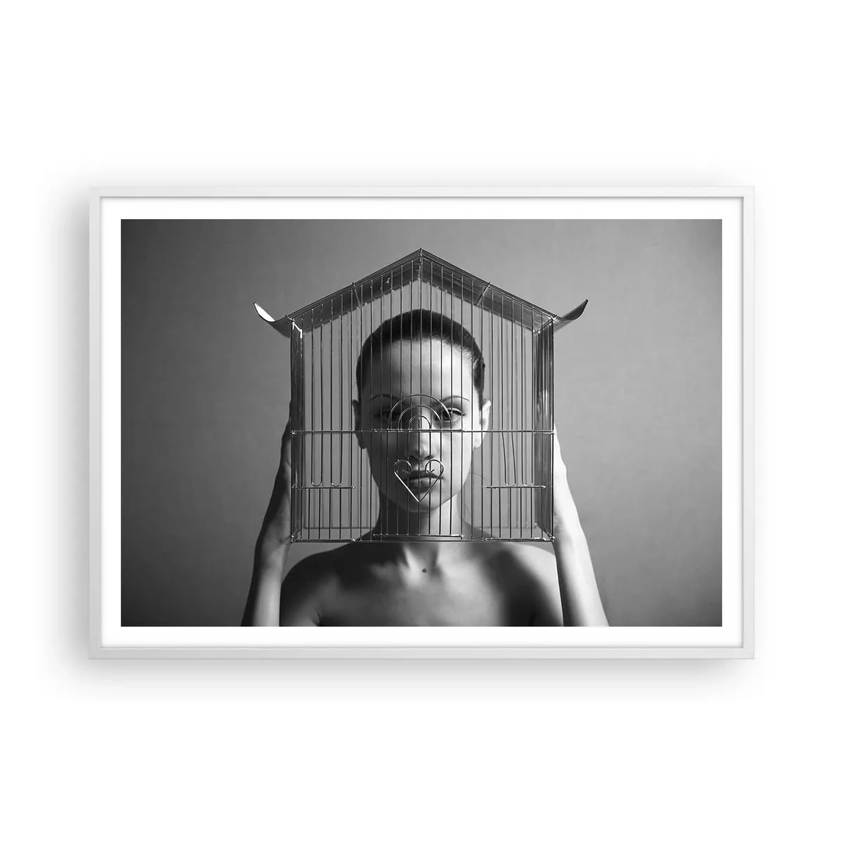 Poster în ramă albă - Un portret oarecum suprarealist - 100x70 cm