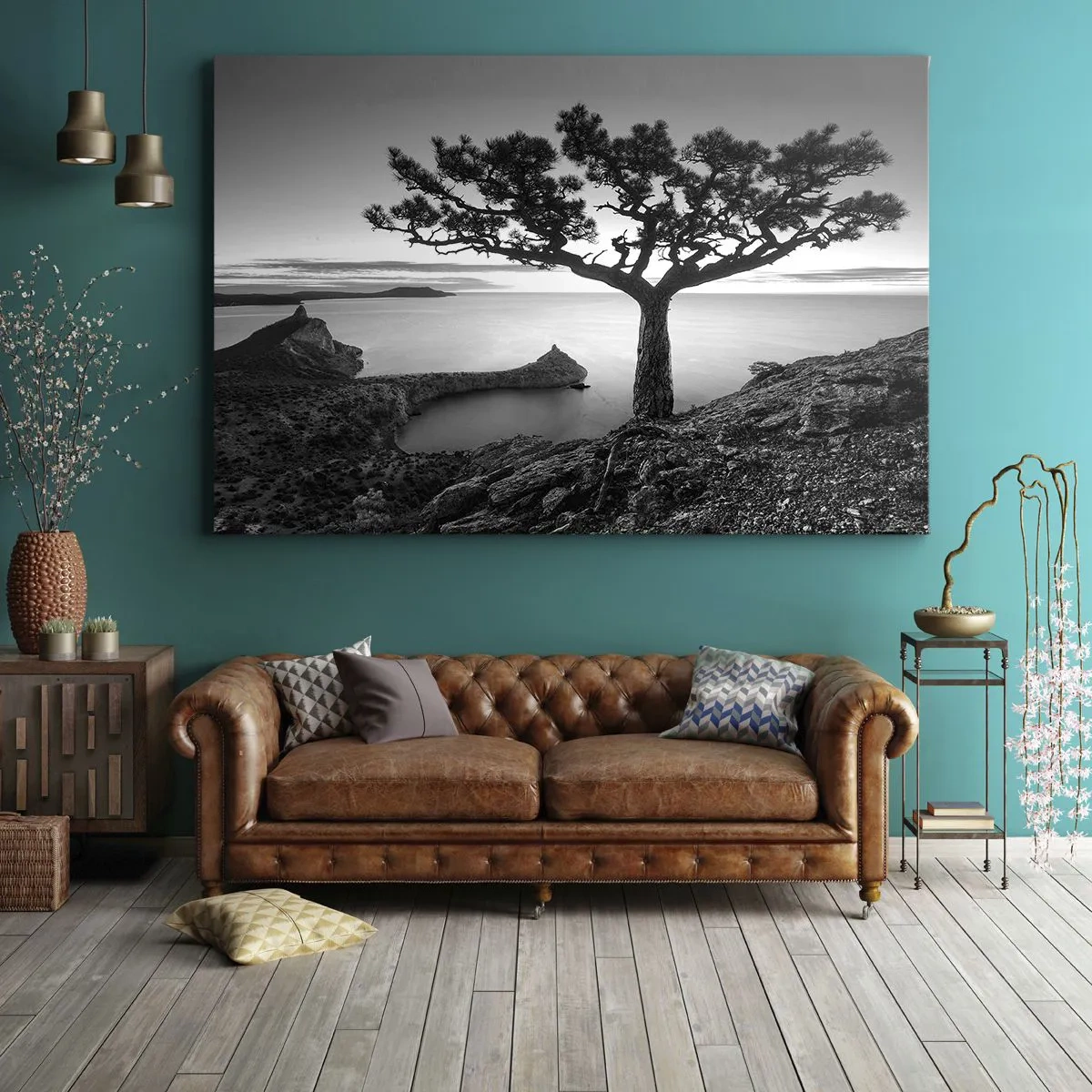 Tablou pe pânză Canvas - Peisaj alb-negru cu un copac singuratic pe o stâncă deasupra mării - 70x50cm - Liniște până la orizont - Decorațiune modernă pentru perete pentru living și dormitor ARTTOR