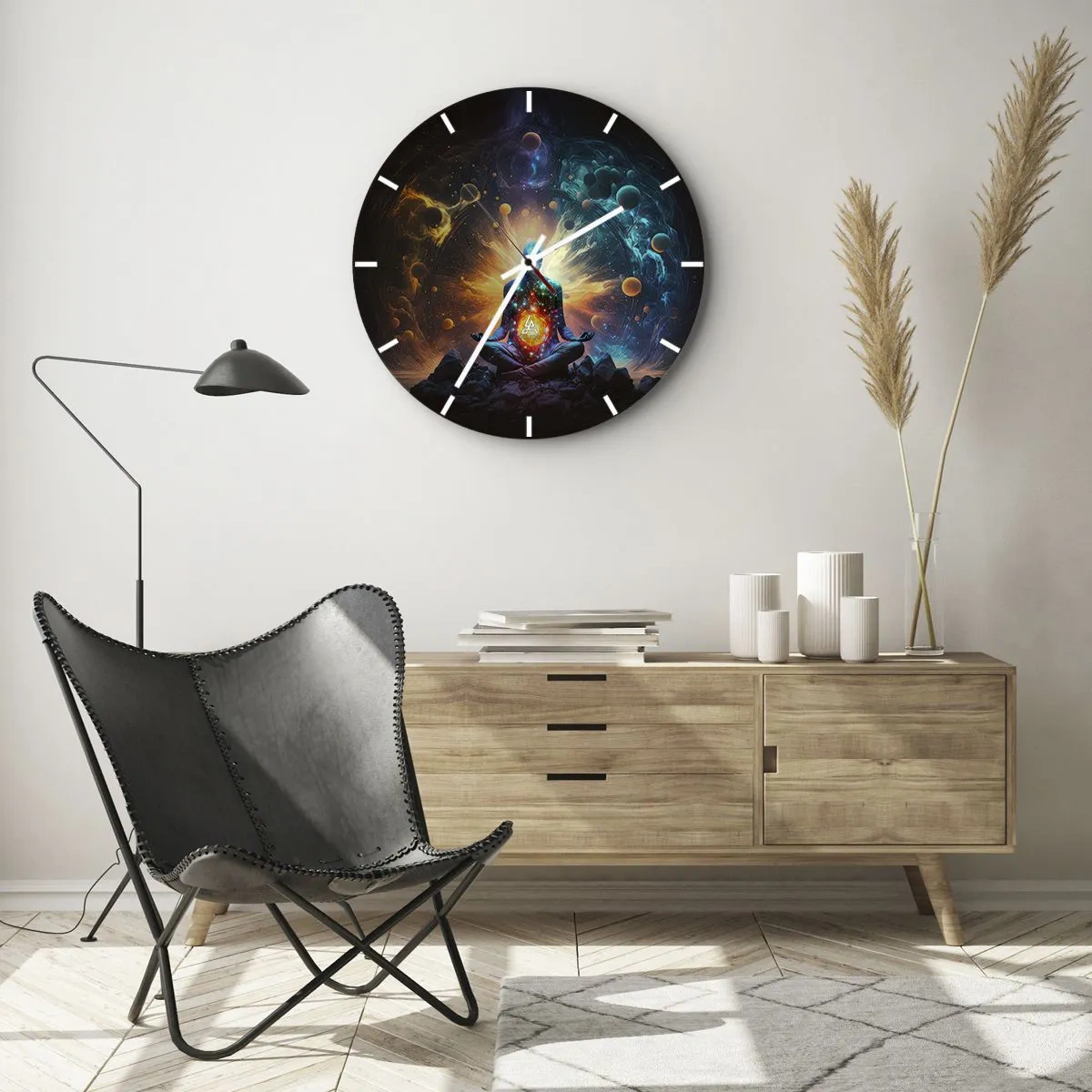 Ceas de perete - Ceas pe sticlă - O figură în meditație înconjurată de energie cosmică și planete. - 30x30cm - Liniște cosmică - Decorațiune modernă pentru perete pentru living, bucătărie și dormitor ARTTOR