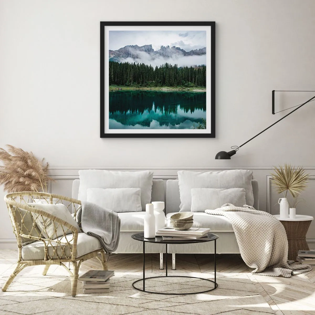 Poster în ramă neagră - Liniște, liniște, să nu trezim apa care doarme... - 60x60 cm