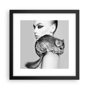 Poster în ramă neagră - Dama cu șinșilă - 30x30 cm